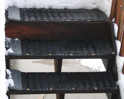 The HeatTrak® Industrial Snow-Melting Stair Mat offer heated rubber top stair treads to reduce slips and falls.